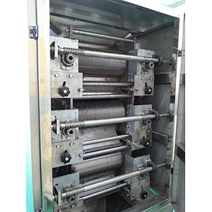 Peanut milling machine