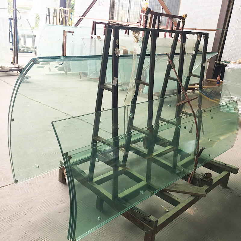 Bent and curved toughened tempered glass for building