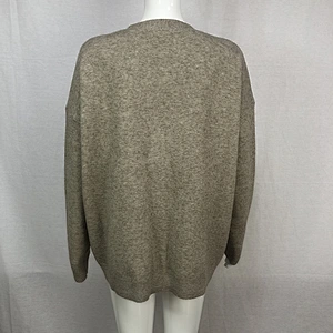 58%Viscose 32%nylon 10%polyester anti pill cardigan sweater plus size pocket knitwear from China
