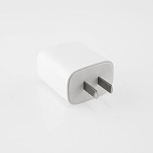 Fast Charging Power adapter 20W White Chinese standard