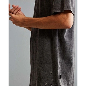 Men's short sleeves acid washed streetwear of oversized T Shirt  with metal eyelets