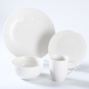 EMBOSSED DINNER SET