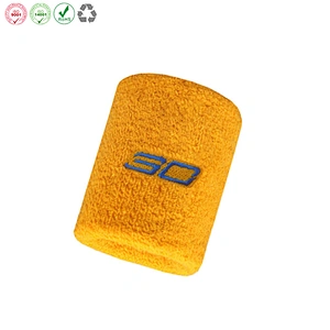 Towel wristband