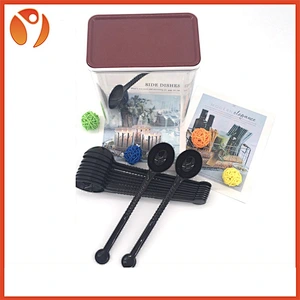 PLASTIC MIXING SPOON