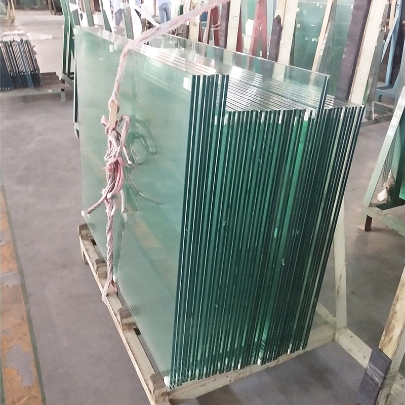 55.4 11.52mm 5 + 1.52 + 5mm خفف من الزجاج الرقائقي المقوى للبيع
