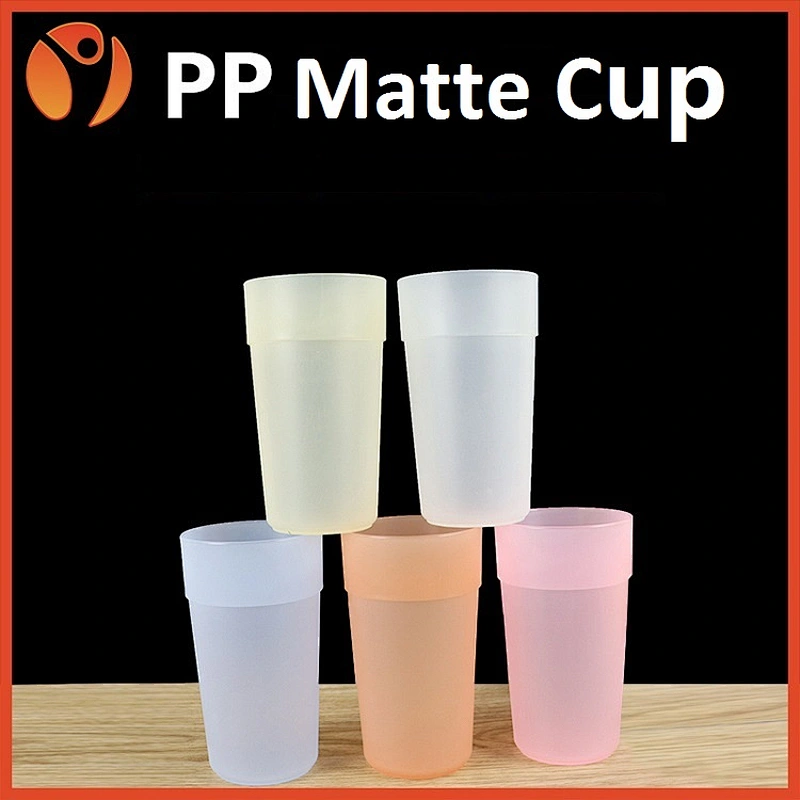 PLSTTIC WATER TUMBLER