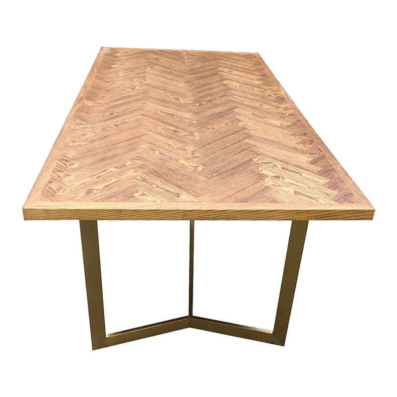 Pattarn timber dining table