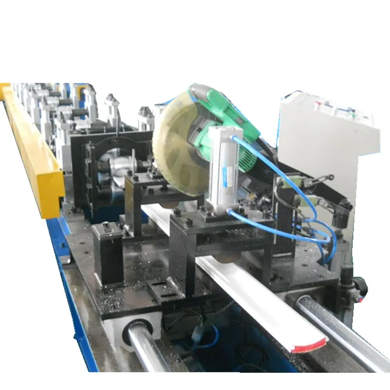 PU roller shutter door roll forming machine