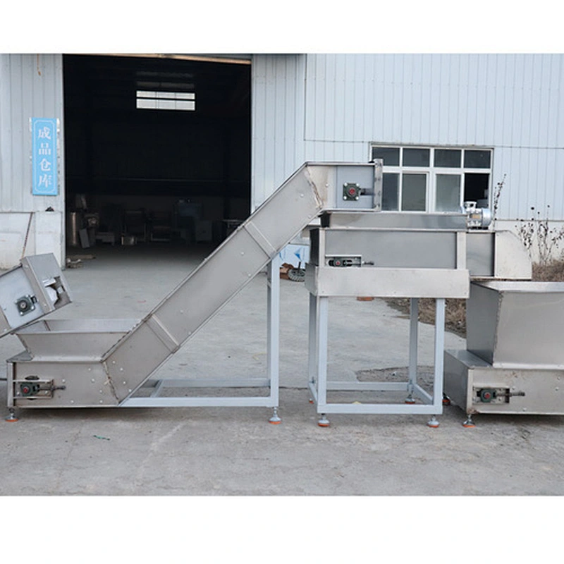 Tea leaf conveyor