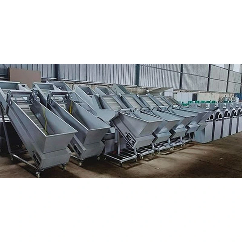 Tea leaf conveyor