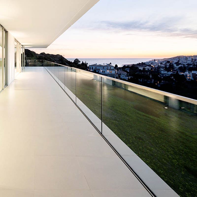 Tempered chug glass panel rehas na sistema ng balustrade