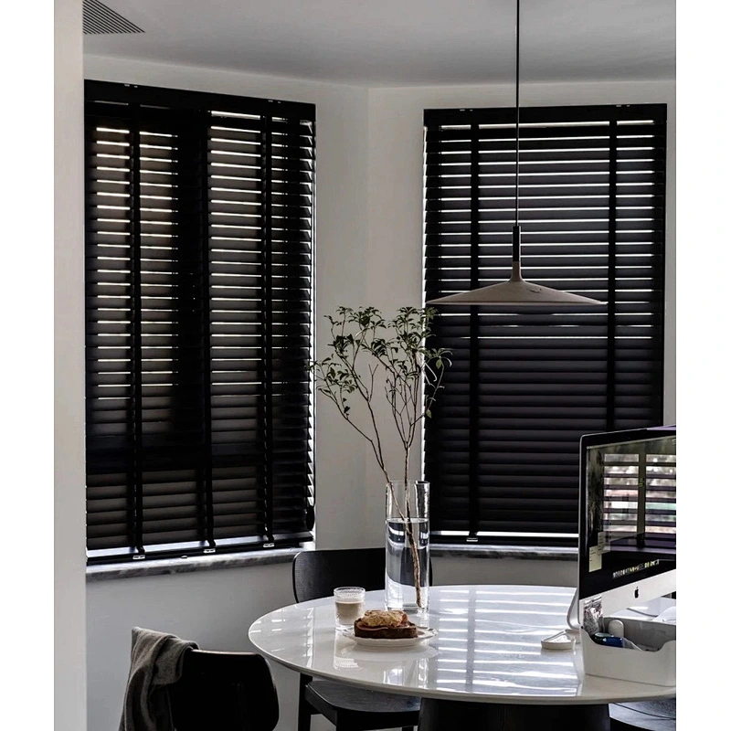 Venetian blind