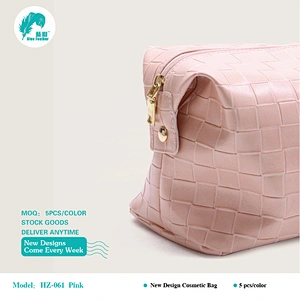 Large cosmetic bags storage