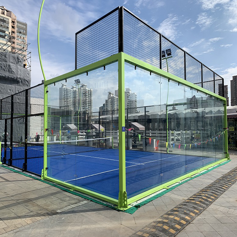 Pista de pádel de cristal templado o laminado interior y exterior a medida