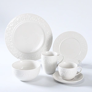 EMBOSSED DINNER SET