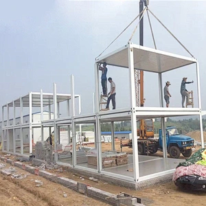 Casa contenedor de estructura prefabricada