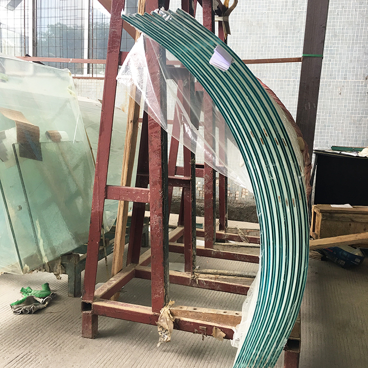 13.52mm 6+1.52+6mm low iron extra clear curved tempered laminated glass company