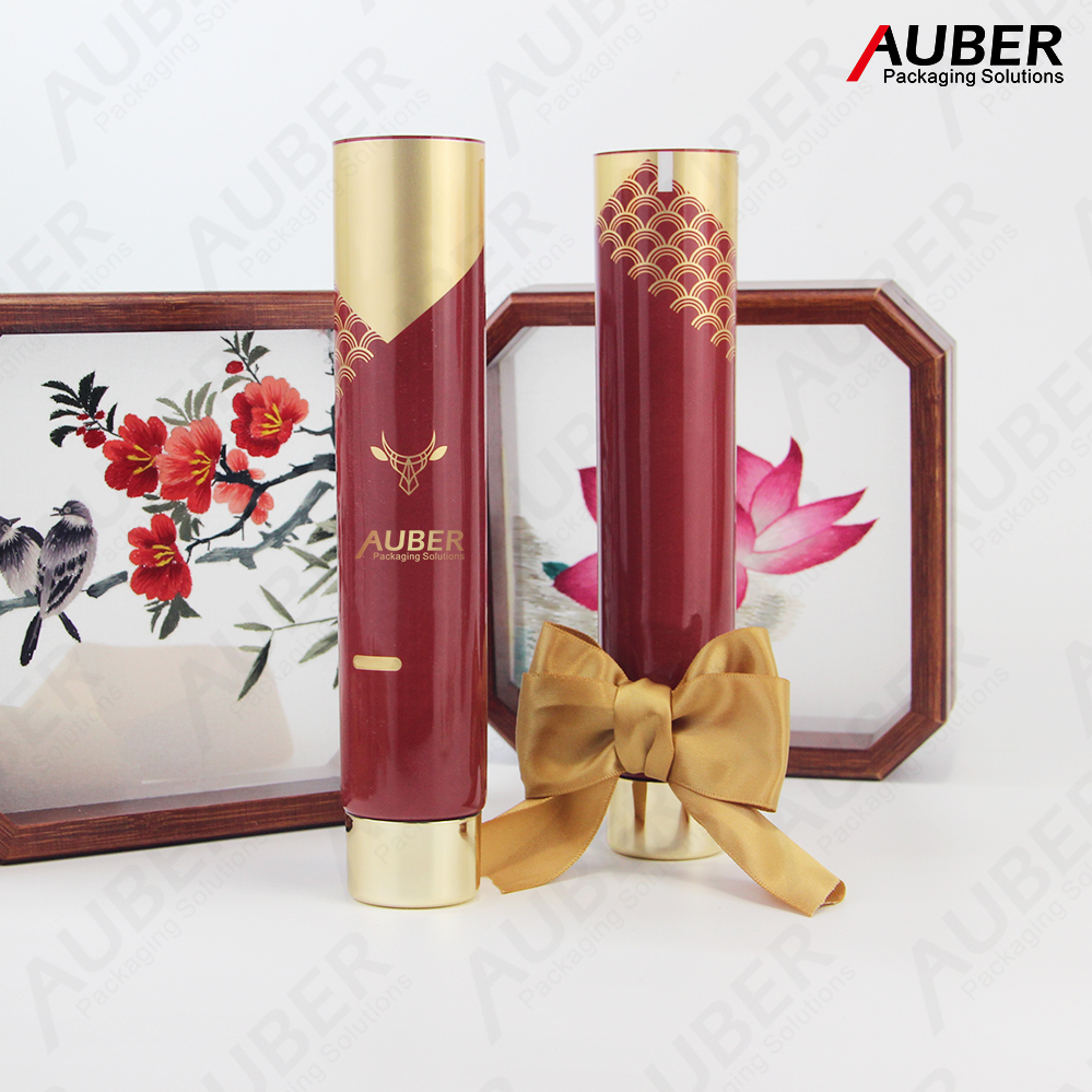 Chinese style high glossy tube with gold screw on cap