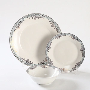 PORCELAINWARE DINNER SETS