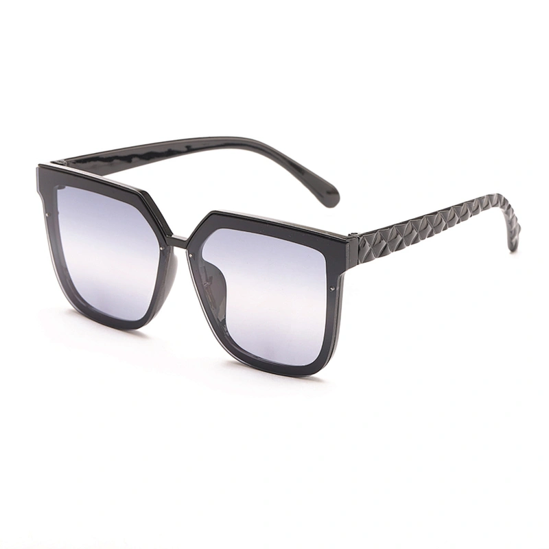 2021 Vintage Retro Style 8 Colors Big Square Crystal Gradient Feeling Full Rim Diamond Cut Sunglasses