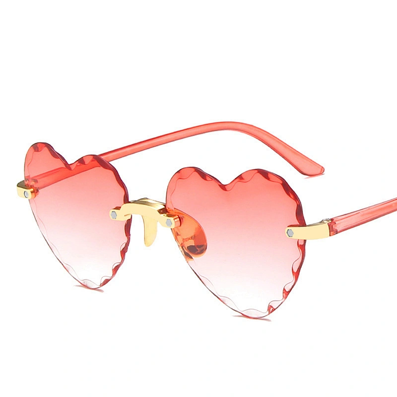 2021 Inventory Metal Love Gradient Shades Rimless Heart Glasses Shaped Sunglasses Women