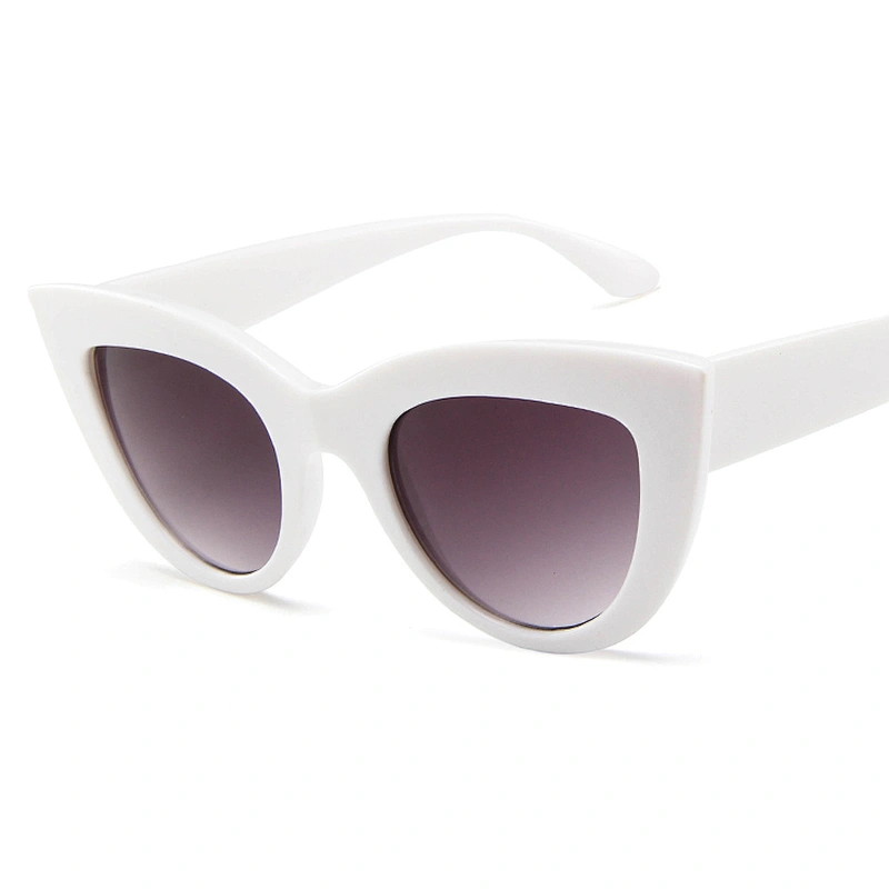 18004 Fashion Black Vintage Plastic Frames Women Cat Eye Sunglasses