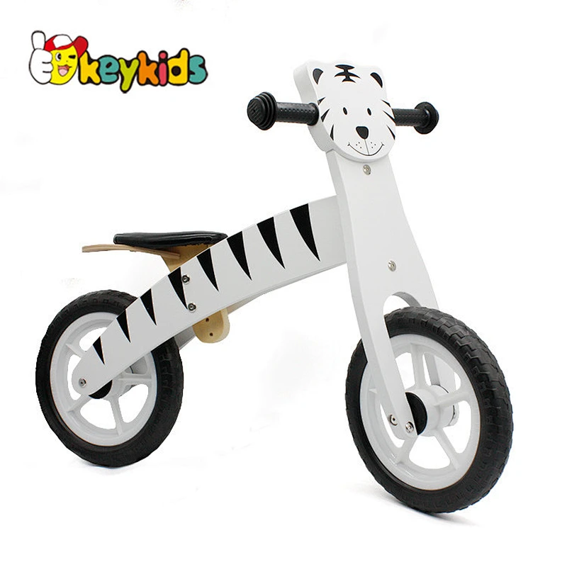 New design tiger shape wooden toddler bike no pedals for walking learning W16C204