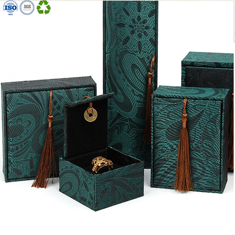 Chinese Style Vintage Linen Jewelry Box