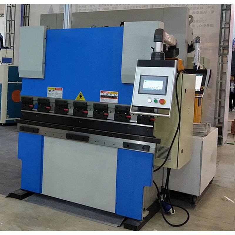 Sheet bending machine for metal