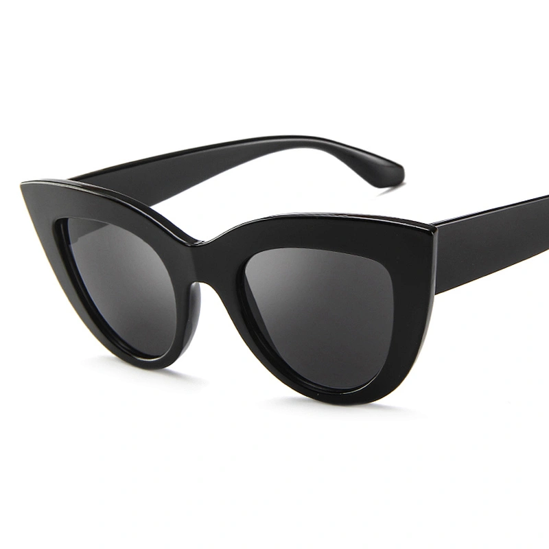 18004 Fashion Black Vintage Plastic Frames Women Cat Eye Sunglasses