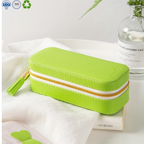 Travel jewelry case