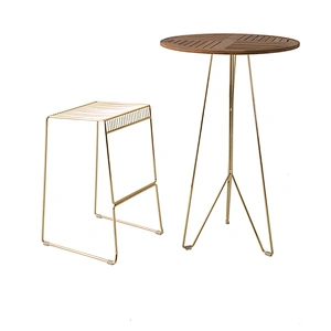 Metal wire stool