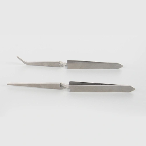 Tweezers