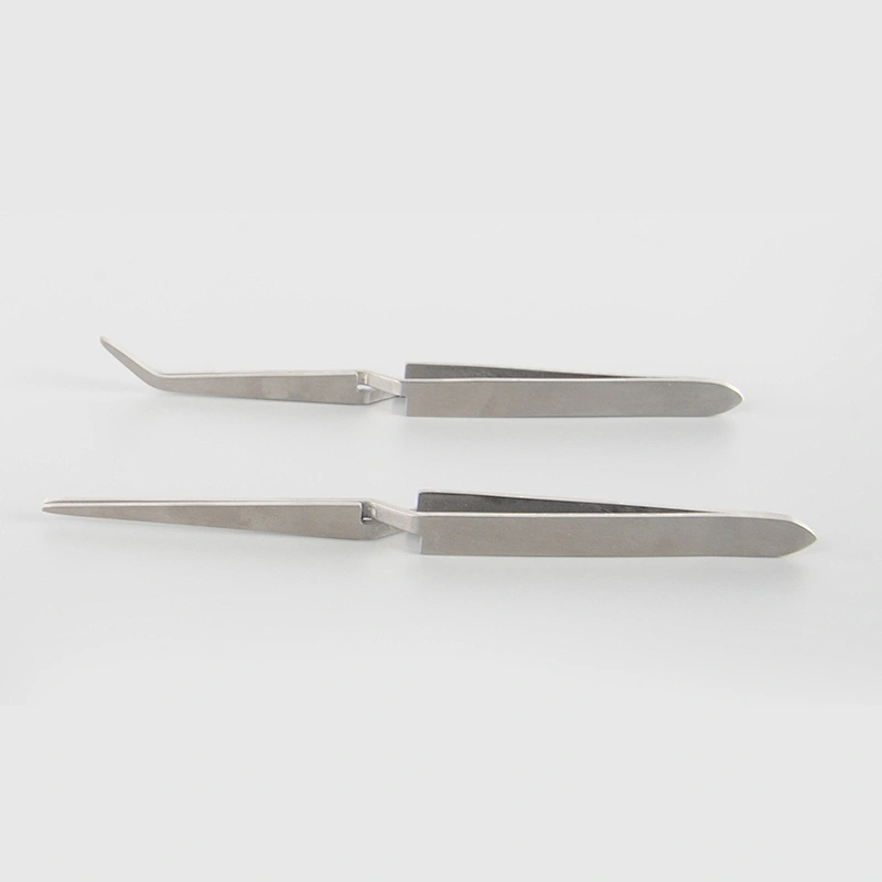Tweezers