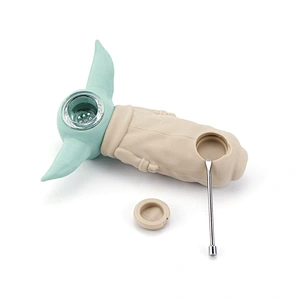 Yoda Grogu Tobacco Smoking Pipe with Dabber Glass Bowl Dabs Smoking Accessories bong pipe