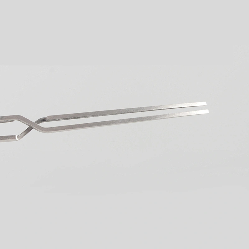 Tweezers