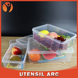 PLASTIC FOOD STORAGE CONTAINER
