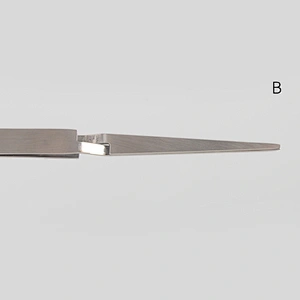 Tweezers