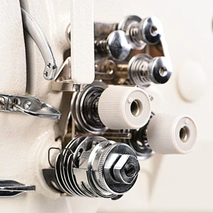 KL-20618-2-4D Computerized Compound Feed Double Needle Lockstitch Walking Foot