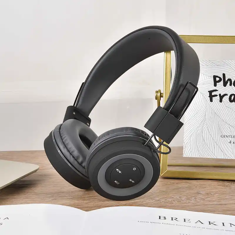 New Arrivals Electronic Wireless Headphones With Bluetoo OEM Over Ear Wireless Headphones