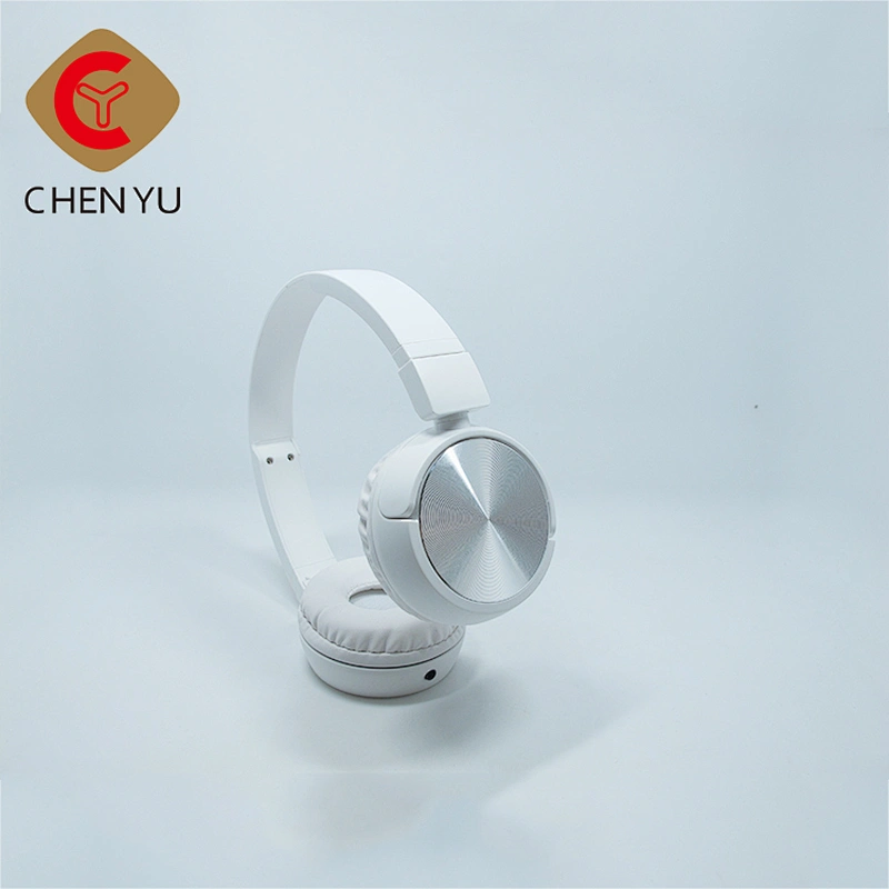 China wholesale sound performance on-ear earphones wired headphone