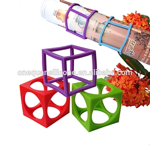 2019 new product 3d cube silicone band