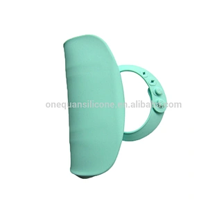 Wholesale Newborn Cartoon Silicone Waterproof Aprons Baby Bibs