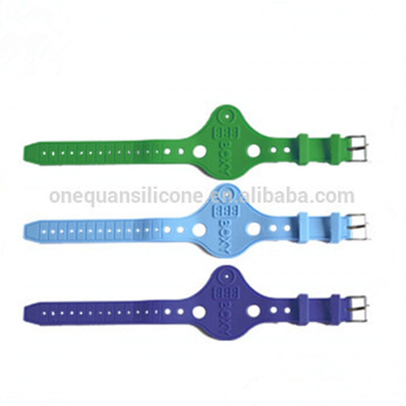 promotional silicone rubber key holder bracelet ,factory key holder wristband