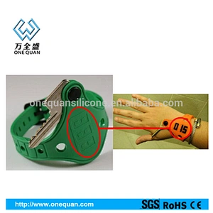 promotional silicone rubber key holder bracelet ,factory key holder wristband