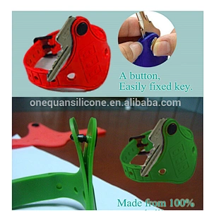 promotional silicone rubber key holder bracelet ,factory key holder wristband