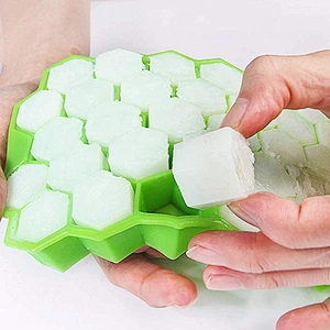BPA Free 3d Ice Cubes Mold with Lid Silicone Honeycomb Cream Ice Maker