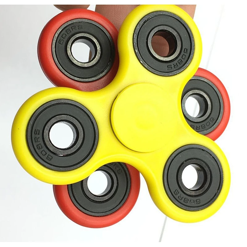 New Style Premium Tri-Spinner Fidget Toy With Premium Hybrid Ceramic Bearing
