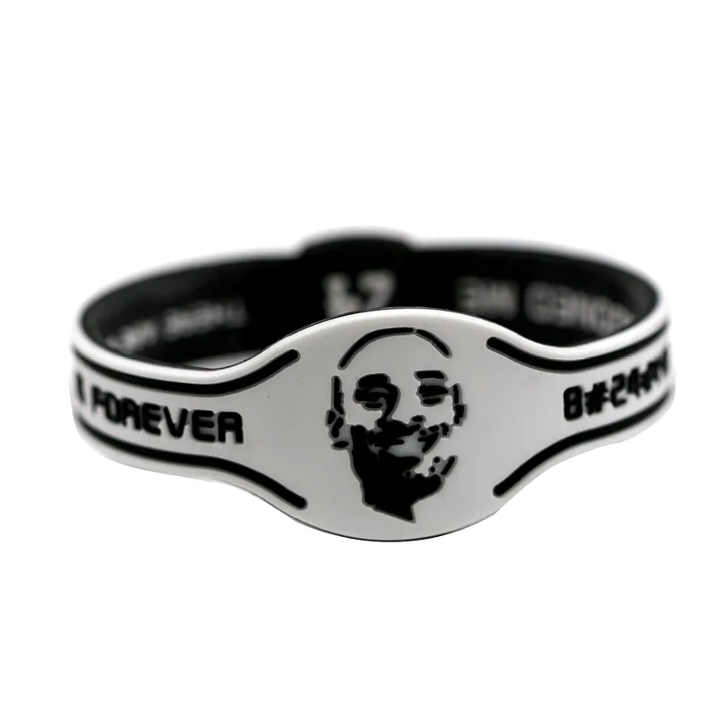 Fashion looks and popular silicone bracelets