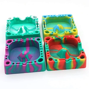 124x124x36 mm Custom Silicone Car Cigarette Ashtray BPA free FDA Easy Clean